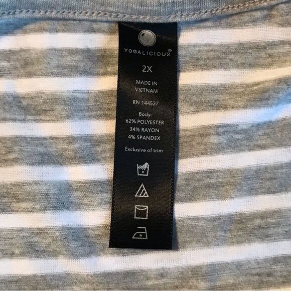 NWT … YOGALICIOUS “Size 2X” Cold Shoulder Top - Picture 6 of 6